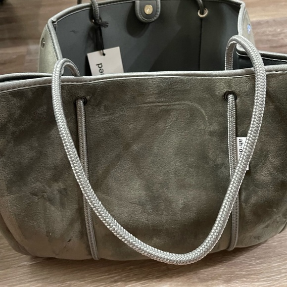 NWT-Neoprene in Gray